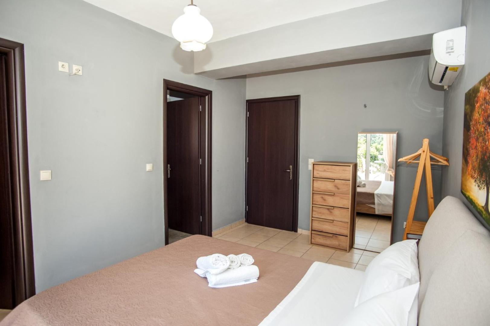 Gravanis Ir Home Pesádha Exteriör bild