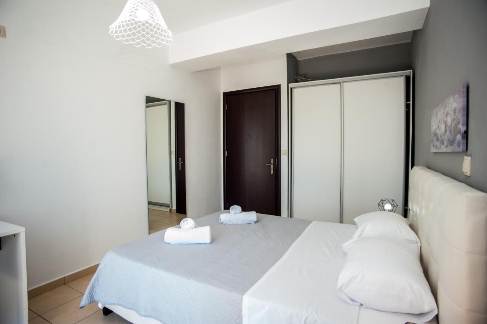 Gravanis Ir Home Pesádha Exteriör bild