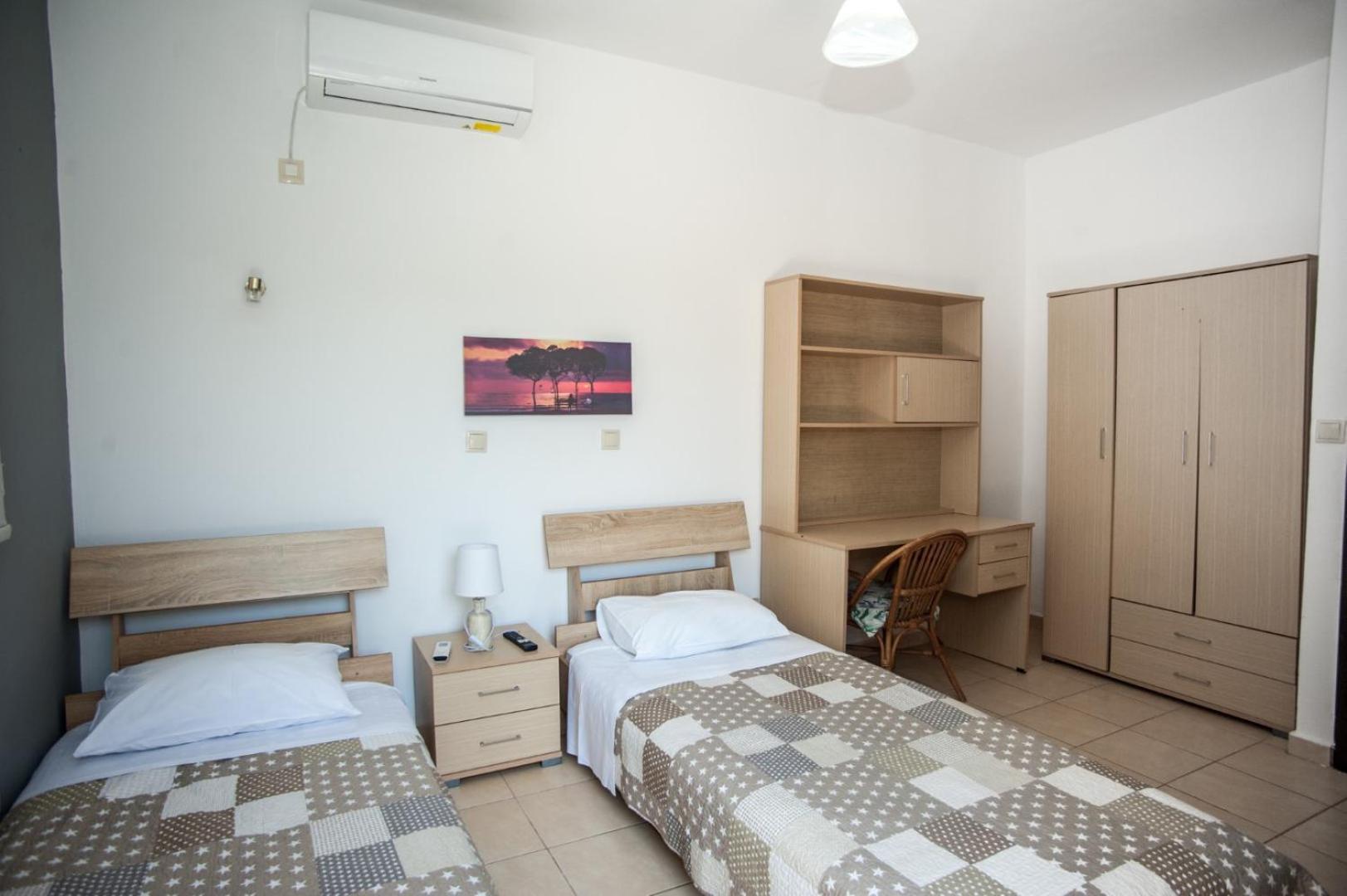 Gravanis Ir Home Pesádha Exteriör bild
